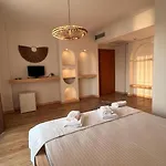 The Roof Ada אדאלר