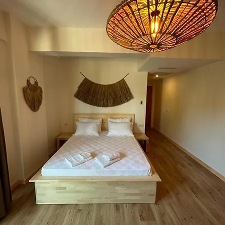 Hotel The Roof Ada Adalar