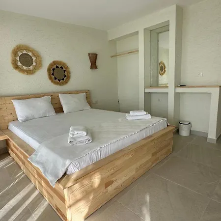 מלון The Roof Ada