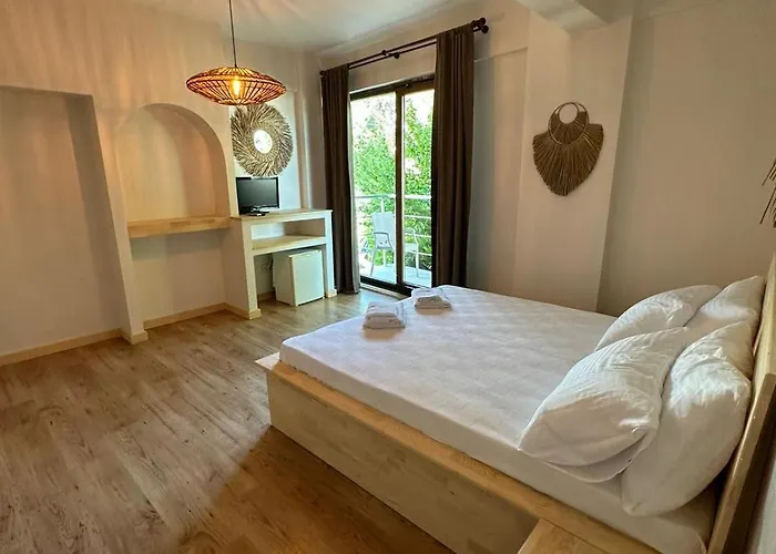 Hotel The Roof Ada *