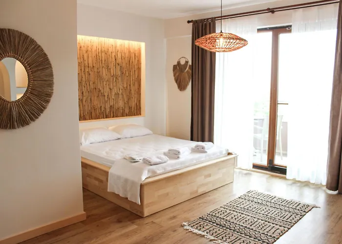 The Roof Ada ホテル